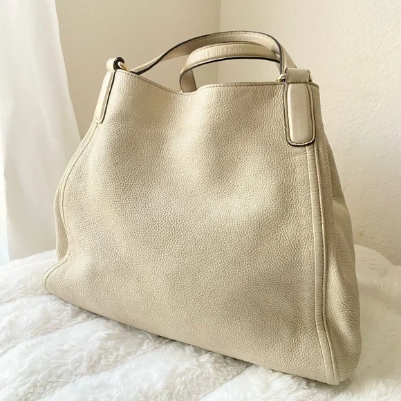 ❤️ Gucci Medium Soho Bag - Picture 14 of 17